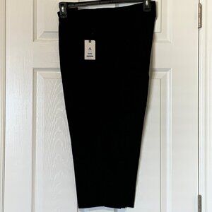 Terra & Sky Plus Size Capri - New with Tags